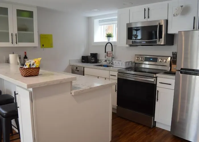 Cozy 1 Bedroom Apartment In Nw Seattle W/ Private Patio