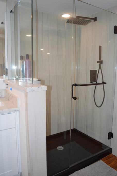 Cozy 1 Bedroom In Nw W/ Private Patio Apartment